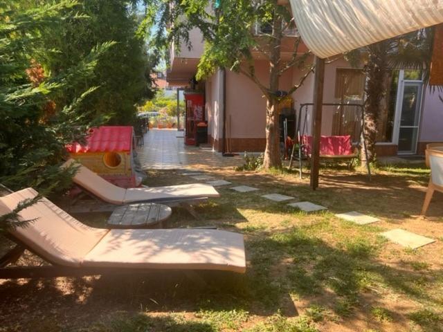 Hotel Paradise Lozenets Exterior foto